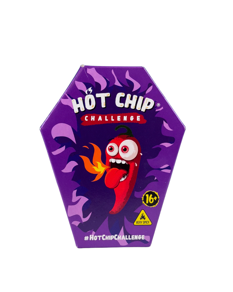 Paarse zeshoekige verpakking van Hot Chip Challenge met vurige chili cartoon