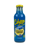 Fles Calypso Ocean Blue Lemonade met helderblauwe drank en bessenillustraties

