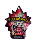 Verpakking van Striking Popping Candy in cola smaak met 10 mini zakjes snoep

