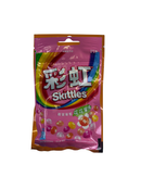 Roze Skittles verpakking met bloemige fruitsmaken uit China

