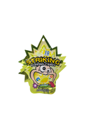 Opvallende gele verpakking van Striking knettersnoep met citroensmaak en cartoongezicht

