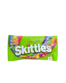 Groene verpakking Skittles Crazy Sours met zure fruit snoepjes

