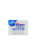 Witte verpakking Mentos Insta White kauwgom met blauwe accenten


